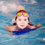 Spinosaurus �ocuklar ��in Y�z�c� G�zl��� (Pembe)