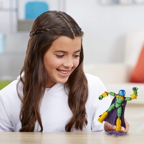 Spider-Man  Flex Marvels Mysterio  Aksiyon Figr(15.2cm)