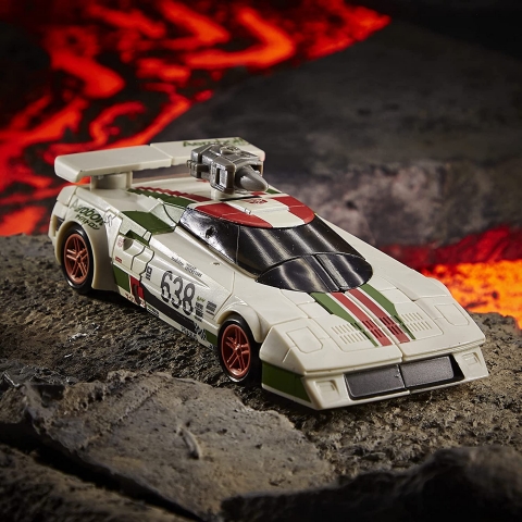Transformers Kingdom Deluxe WFCK24 Wheeljack Aksiyon Figr(14cm)
