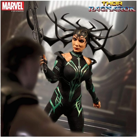 Mezco Marvel Thor Ragnarok Hela Aksiyon Figr(16 cm)