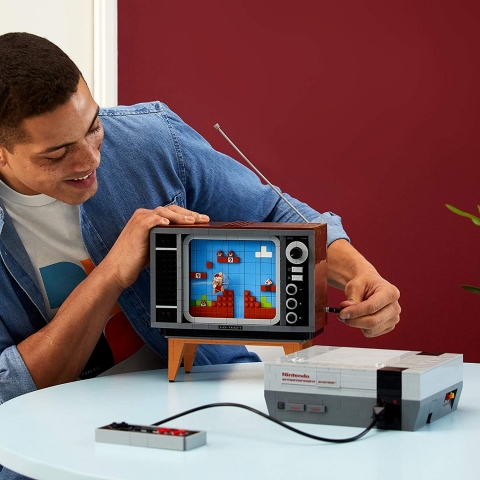 LEGO Nintendo Entertainment System 71374 (2646 Par�a - 18 Ya�)