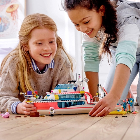 LEGO Friends Rescue Mission Boat 41381 (908 Para - 7 Ya)