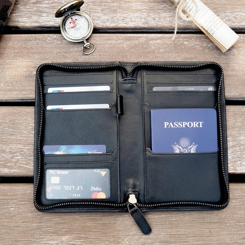 POLARE ORIGINAL RFID Korumal Kadn Deri Pasaportluk (Siyah)