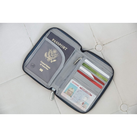 Travelon RFID Korumal Kadn Nylon Pasaportluk (Renkli)