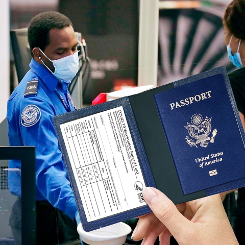 YIXIND RFID Korumal Kadn Deri Pasaportluk (Koyu Mavi)