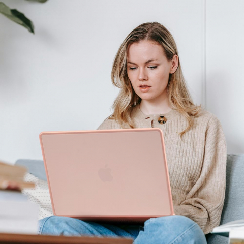 BlueSwan MacBook Air effaf Klf (15 in)-Frosted Baby Pink 