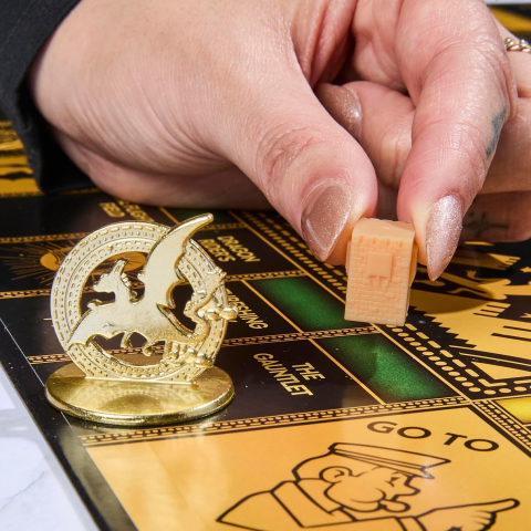 MONOPOLY Fourth Wing Edition Kutu Oyunu
