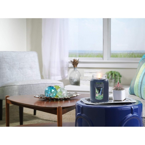 Yankee Candle Large Kavanoz Mum (Island Waterfall)