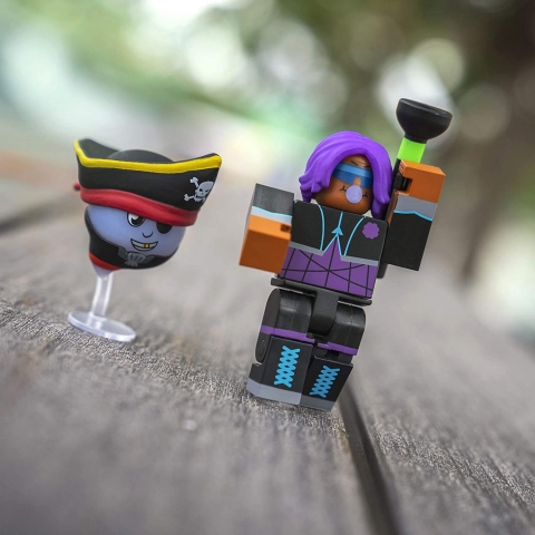 Roblox Hayalet Simlatr Luna ve ki Gizemli Figr Paketi 8.89