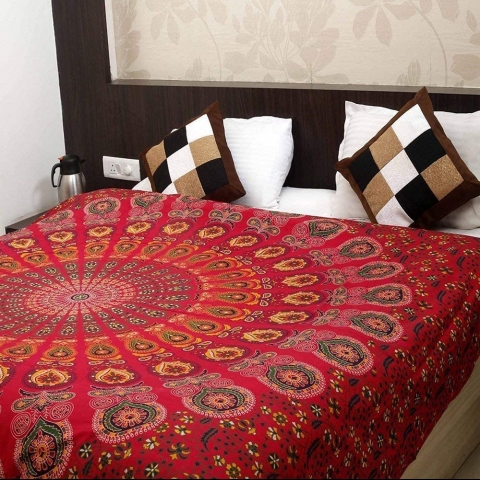 Jaipur Handloom Mandala Desenli Duvar Hals (137x216 cm)