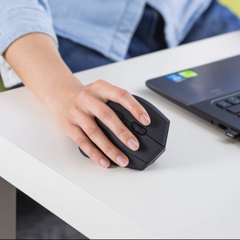 Anker Wireless Mouse, Ergonomic USB 2.4G Wireless Vertical Mouse