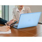BlueSwan Anti-Cracking MacBook Air K�l�f� (13.6 �n�)-Frosted Sky Blue