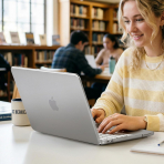 BlueSwan Kaymaz Y�zey MacBook Neo Laptop K�l�f�-Matte Clear