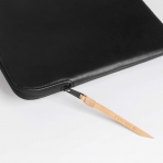 Comfyable MacBook Pro Deri Laptop antas (16 in)-Black