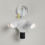 Ring Floodlight Kablolu Ak�ll� Kamera (2. Nesil)-White