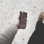 Woodcessories iPhone 8 EcoCase Casual Klf-Walnut Black