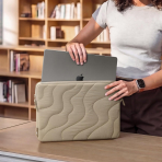 tomtoc Terra A27 Puffy Laptop �antas� (13 in�)-Dune Shade