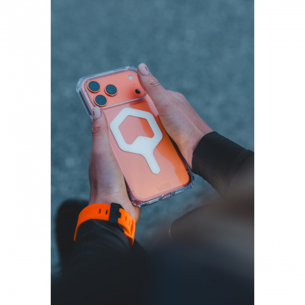 UAG Plyo iPhone 18 Pro K�l�f-Ice/White