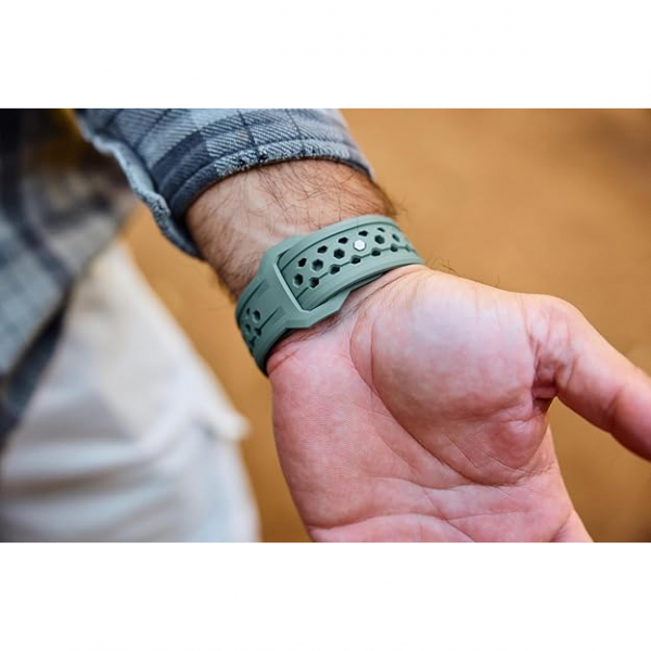 UAG Monarch Apple Watch Series 12 Kay��-Olive Titanium