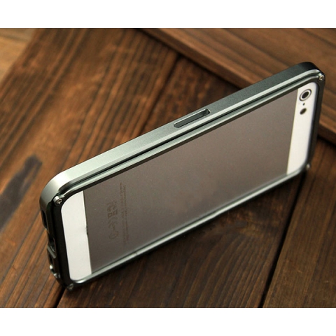 iPhone 5 / 5S iin Tiger Design Blade Alminyum Kasa