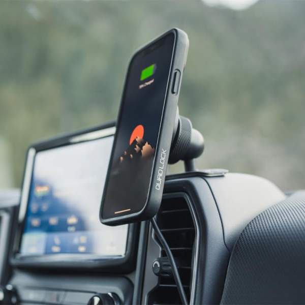 Quad Lock MAG iPhone 15 Plus Torpido st Montaj Seti