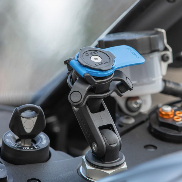Quad Lock iPhone 15 Pro Max Titreim MAG Gidon Seti
