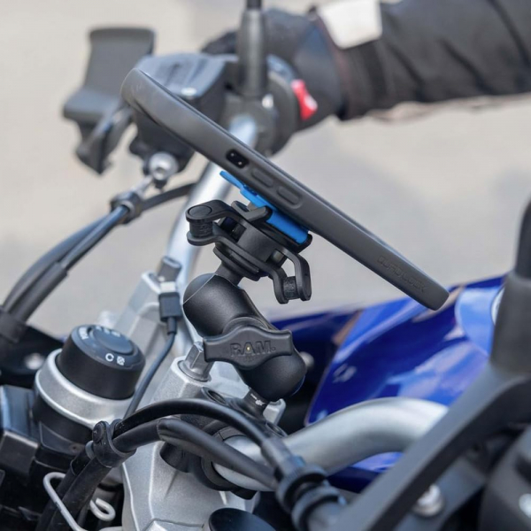 Quad Lock iPhone 12/12 Pro MAG Motosiklet Seti