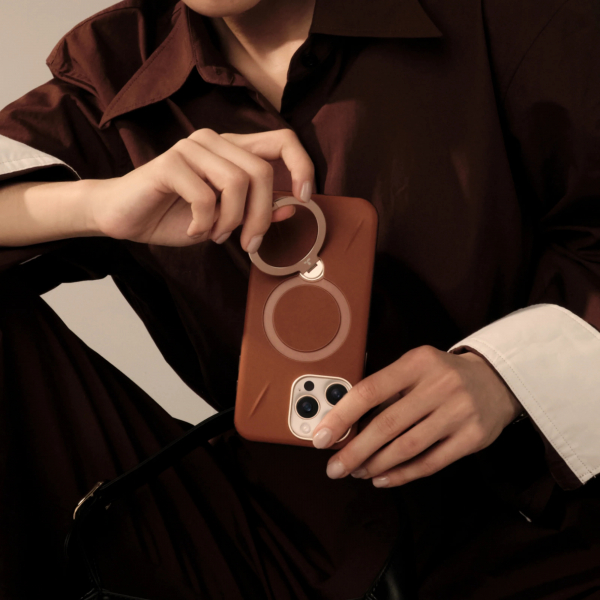 TORRAS iPhone 16 Pro Ostand Q3 VegSkin Klf-Amber Brown