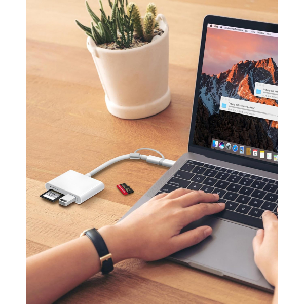 AkHolz SD Kart Okuyucu (iPhone ve iPad i�in)