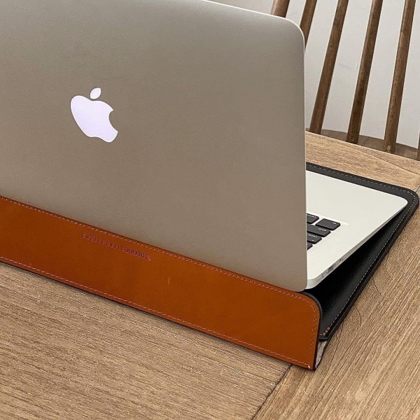 BEFINE MacBook Pro Laptop antas (16 in)-Dark Tan
