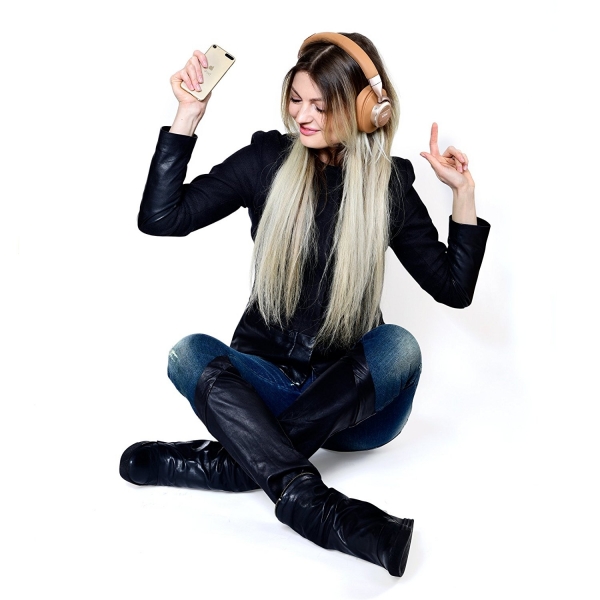 B�HM B76 Kablosuz Bluetooth Kulak �st� Kulakl�k-Brown