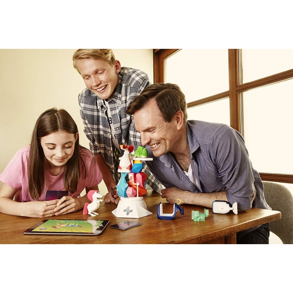 Beasts of Balance A Digital Tabletop Hybrid Family Stacking Game