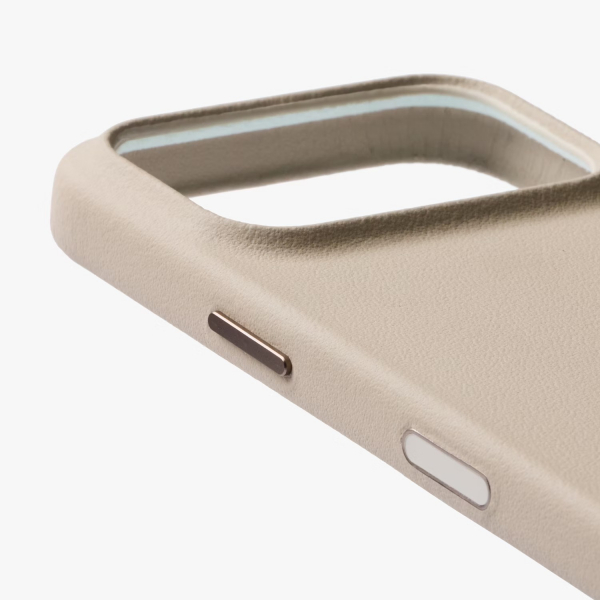 Bellroy Apple iPhone 17 Pro Deri Klf-Tahini