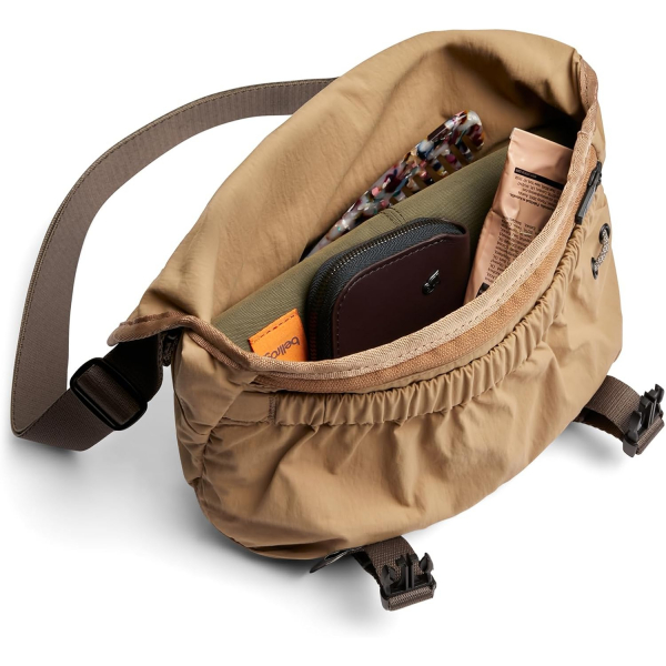 Bellroy Cinch Mini Messenger anta 6L-Sanddune