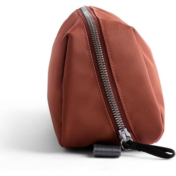 Bellroy Toiletry Kit Plus anta-Clay