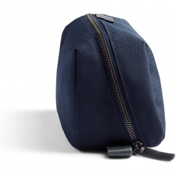 Bellroy Toiletry Kit Plus anta-Navy