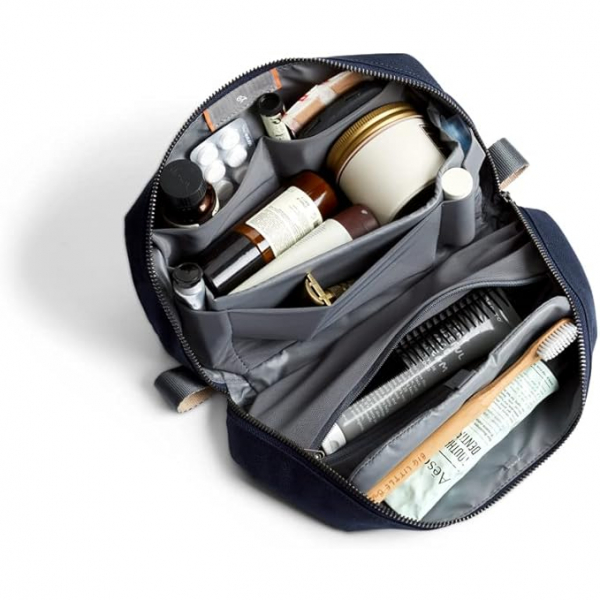 Bellroy Toiletry Kit Plus anta-Navy