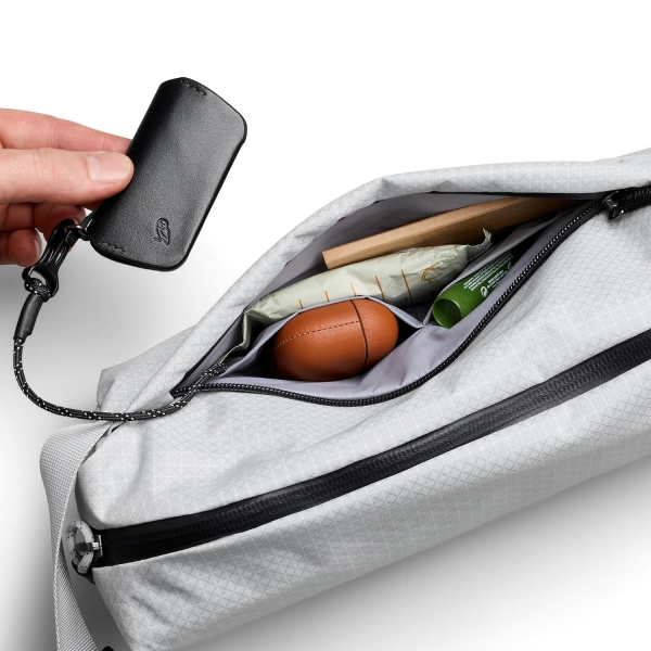 Bellroy Lite Sling �apraz �anta-Fog