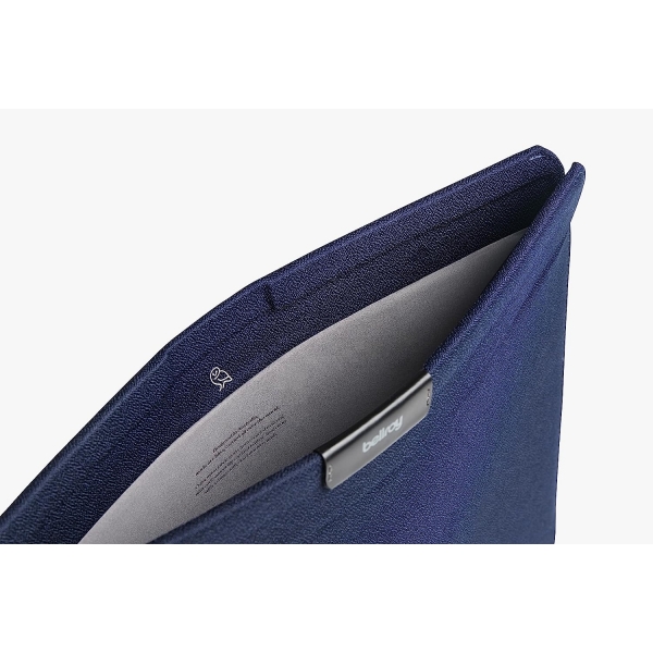 Bellroy MacBook Uyumlu nce Koruyucu Klf(14 in)-Navy