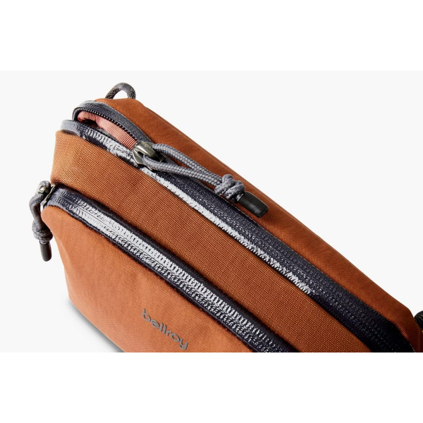 Bellroy Venture Pouch �anta (Midnight)-Bronze