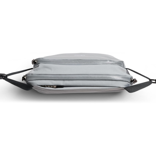 Bellroy Venture Sling �anta 2.5L-Fog