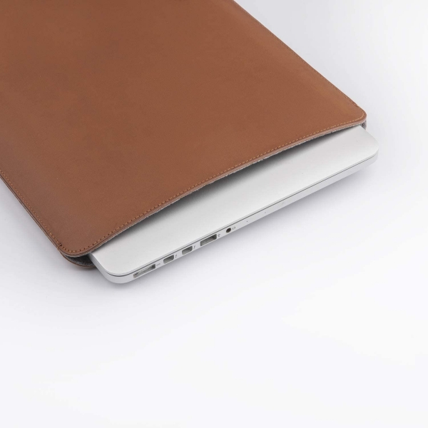 Comfyable Macbook Pro Sleeve (14 in)-Brown