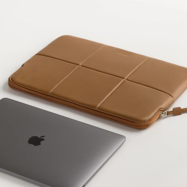 Comfyable nce Laptop antas (13-14 in)-Brown