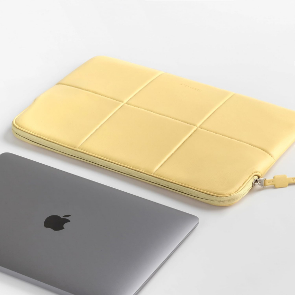 Comfyable nce Laptop antas (13-14 in)-Mustard Yellow