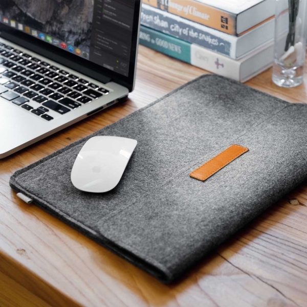 Inateck Macbook Air / Macbook Pro Sleeve anta (13-13.3 in)-Dark Gray