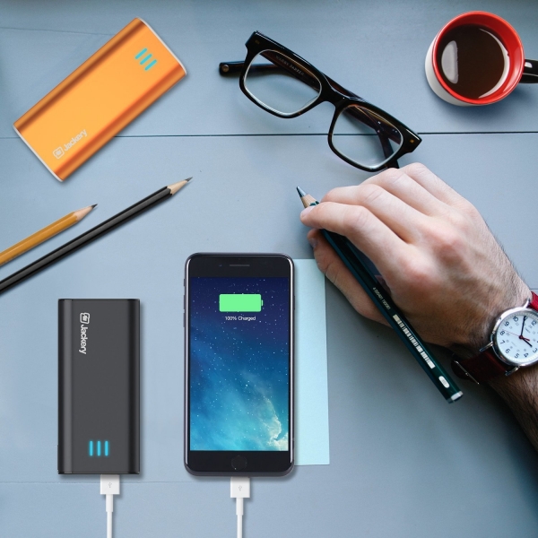 Jackery Ultra Kompakt Tanabilir Batarya (6000 mAh)-Black