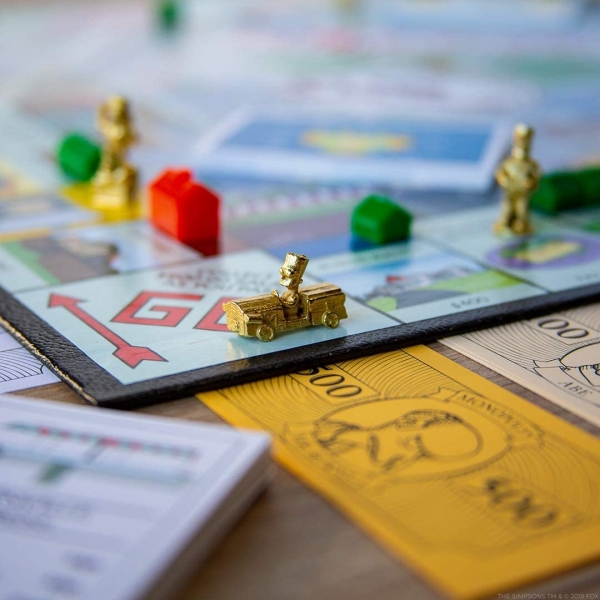 MONOPOLY The Simpsons Edition Kutu Oyunu