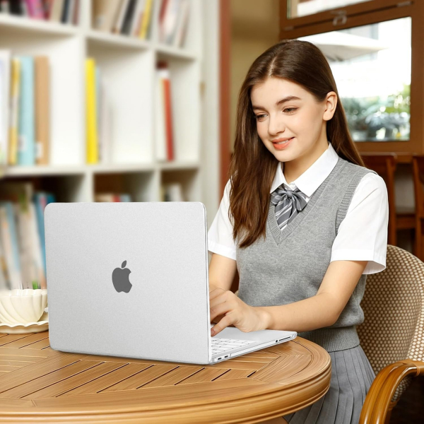 MOSISO MacBook Neo Parmak �zi B�rakmayan Laptop K�l�f�-Matte Clear
