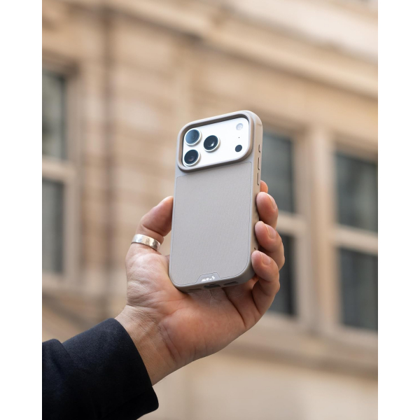 Mous Limitless iPhone 18 Pro Max K�l�f-Donker Zand
