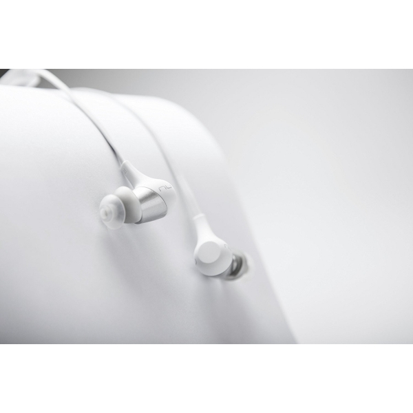 Optoma NuForce BE2 Kablosuz Bluetooth Kulak i Kulaklk-White